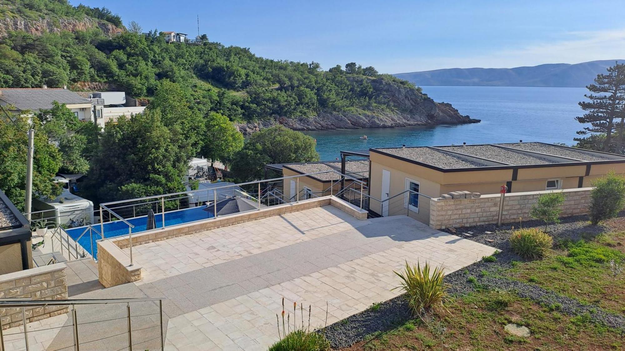 Hotel Boora Glamp Experience & Heated Infinity Pool Senj  Esterno foto