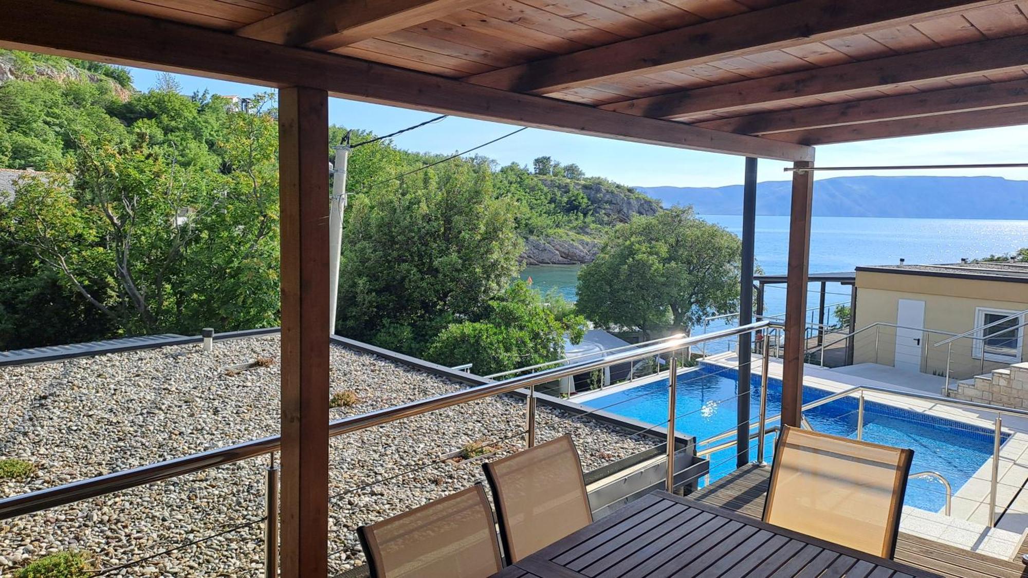 Hotel Boora Glamp Experience & Heated Infinity Pool Senj  Esterno foto