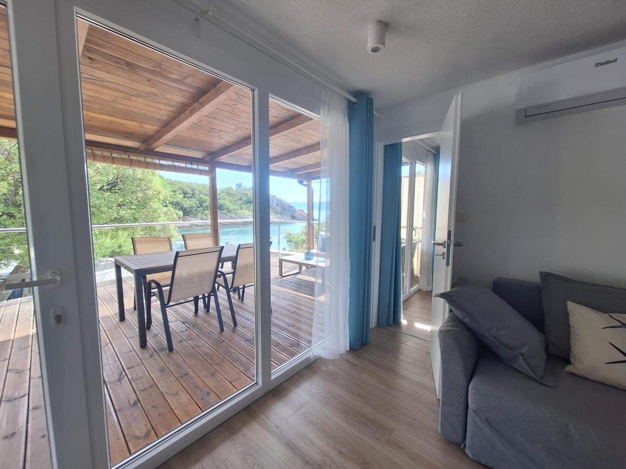 Hotel Boora Glamp Experience & Heated Infinity Pool Senj  Esterno foto