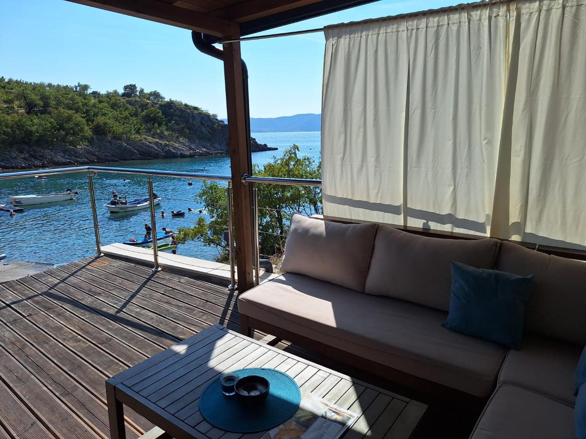Hotel Boora Glamp Experience & Heated Infinity Pool Senj  Camera foto